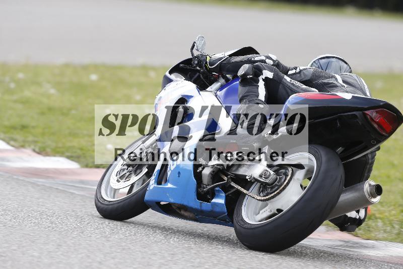 Archiv-2025/09 22.04.2025 Cornu Master School ADR/rot-rouge/0